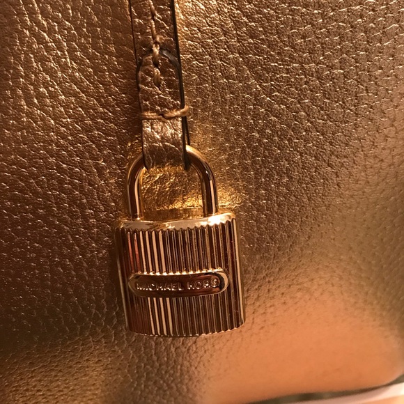 🌟🆕 SOLD🌟 - Picture 6 of 8